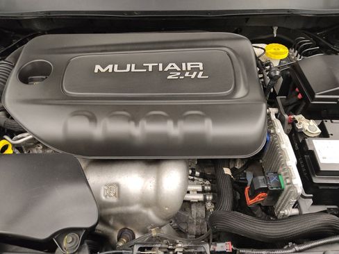 Used 2018 Jeep Cherokee Limited w/ High Altitude Package image 30