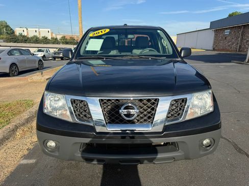 Used 2017 Nissan Frontier SV w/ SV Value Truck Package RWD image 2