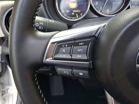 Used 2024 MAZDA MX-5 Miata RF Club RWD image 20