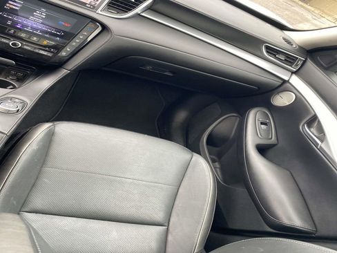 Used 2021 INFINITI QX50 Sensory image 31