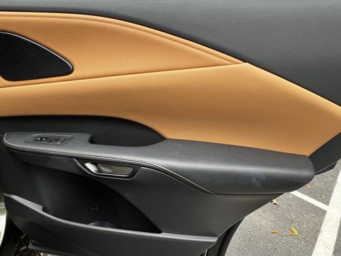 Used 2025 Lexus RX 350 Premium image 38