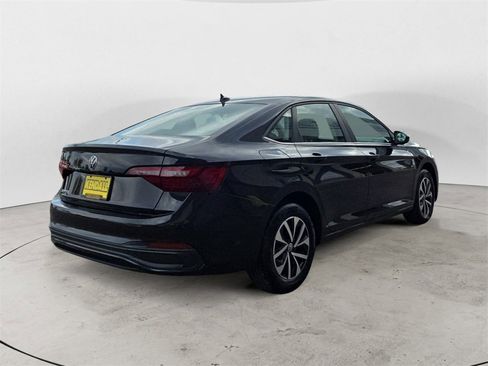 Used 2024 Volkswagen Jetta S image 5