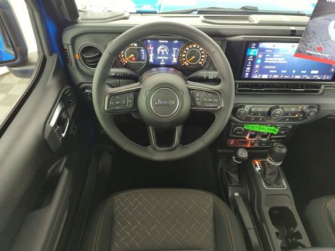 New 2026 Jeep Gladiator Mojave image 14