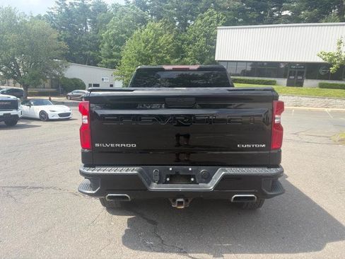 Used 2019 Chevrolet Silverado 1500 Custom Trail Boss AWD/4WD image 5