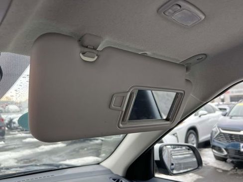 Certified 2023 Hyundai Venue Limited image 30