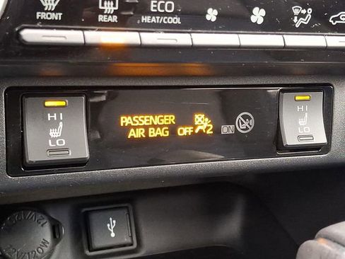 Used 2020 Toyota RAV4 XSE image 27