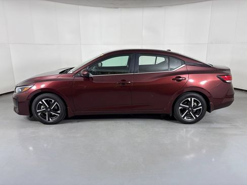Used 2024 Nissan Sentra SV FWD image 5