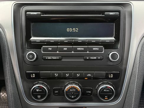 Used 2012 Volkswagen Passat 2.5 S FWD image 25