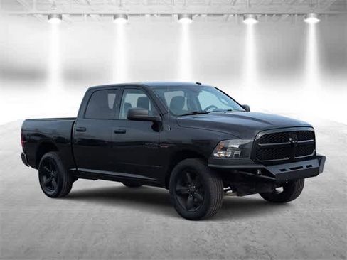 Used 2015 RAM 1500 Express image 2