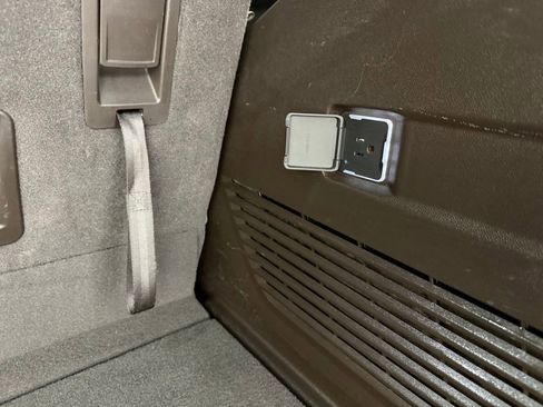 Used 2023 Chevrolet Tahoe LT image 17