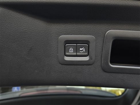 Certified 2025 MAZDA CX-90 Plug-In Hybrid w/Premium Sport image 37