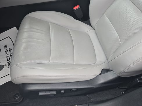 Used 2018 Honda Accord Touring image 27