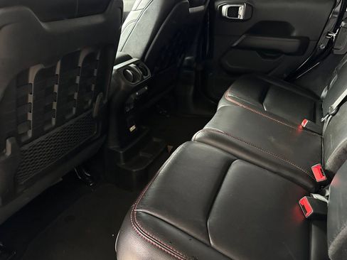 Used 2019 Jeep Wrangler Unlimited Rubicon image 14