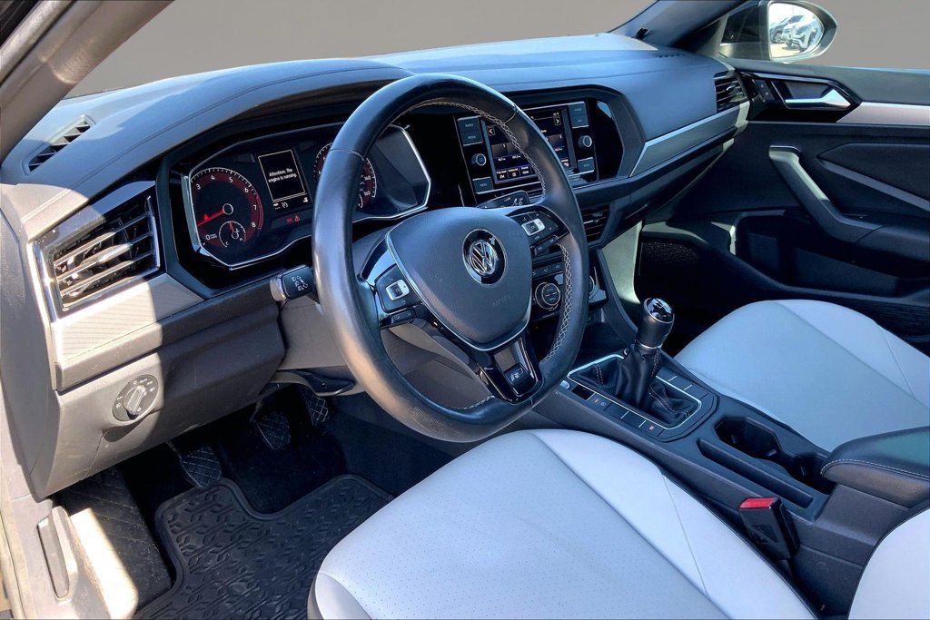 Used 2020 Volkswagen Jetta R-Line FWD image 13
