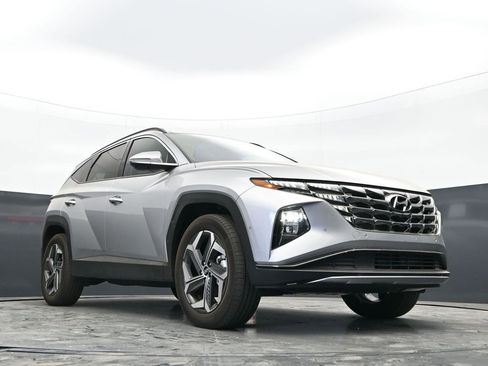Used 2023 Hyundai Tucson Limited AWD/4WD image 35