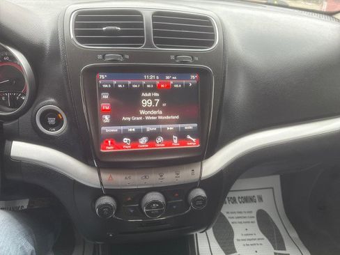 Used 2017 Dodge Journey GT image 18