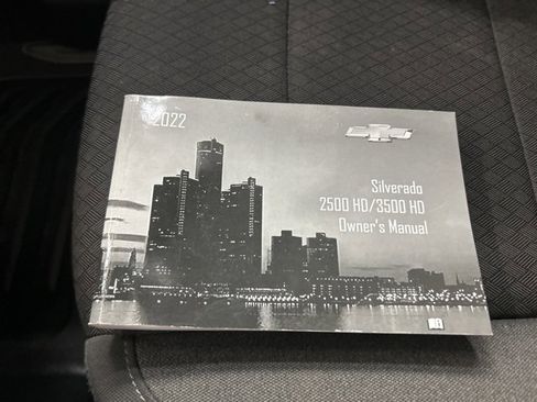 Used 2022 Chevrolet Silverado 2500 LT image 30