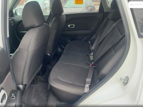 Used 2018 Kia Soul image 31