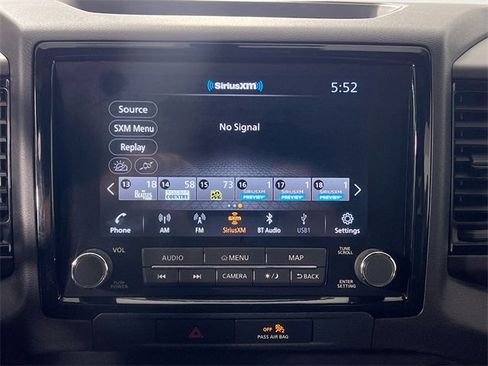 Used 2022 Nissan Frontier PRO-4X w/ Technology Package image 13