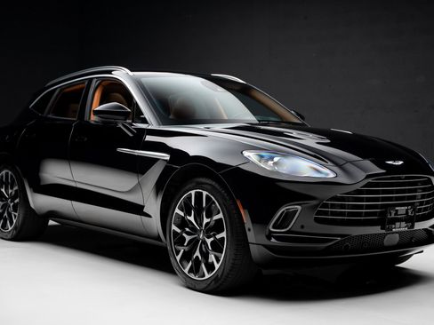 Used 2023 Aston Martin DBX image 84