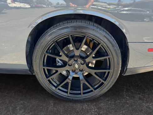 Used 2019 Dodge Challenger R/T Scat Pack w/ 1320 Drag Pack RWD image 14