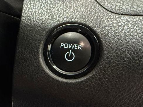 Used 2025 Toyota Camry SE w/ Convenience Package AWD/4WD image 11