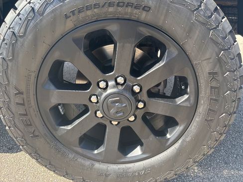 Used 2019 RAM 2500 Laramie w/ Night Edition image 5