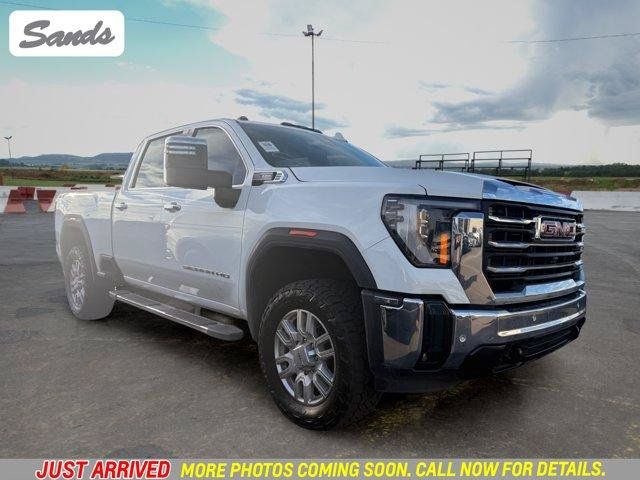 Used 2024 GMC Sierra 2500 SLT w/ SLT Premium Package AWD/4WD image 1