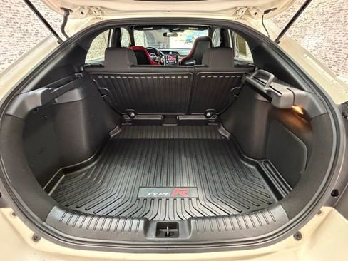 Used 2020 Honda Civic Type R image 11