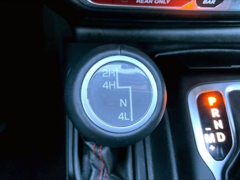 Used 2023 Jeep Wrangler Unlimited Rubicon image 36