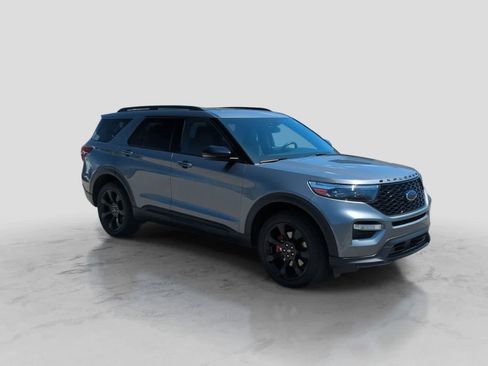 Used 2023 Ford Explorer ST w/ Equipment Group 401A AWD/4WD image 2