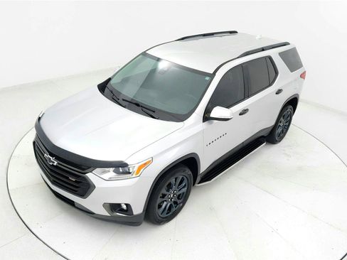 Used 2021 Chevrolet Traverse RS FWD image 13