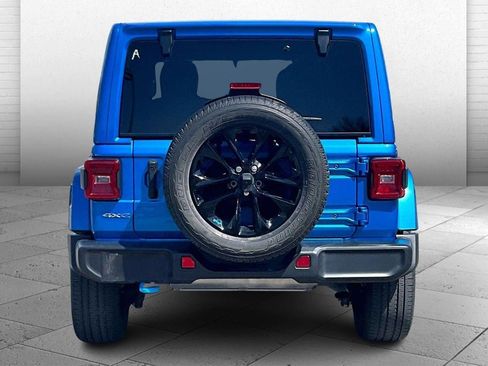 Used 2023 Jeep Wrangler Unlimited Sahara w/ Cold Weather Group AWD/4WD image 3