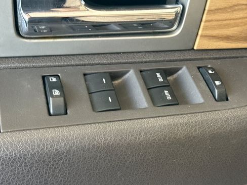 Used 2011 Ford F150 Lariat w/ Lariat Chrome Pkg RWD image 13
