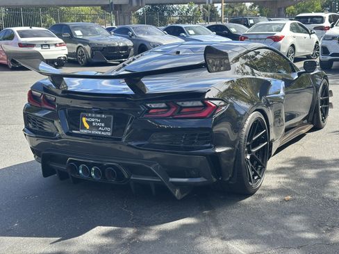 Used 2025 Chevrolet Corvette Z06 w/ Z07 Performance Package RWD image 9