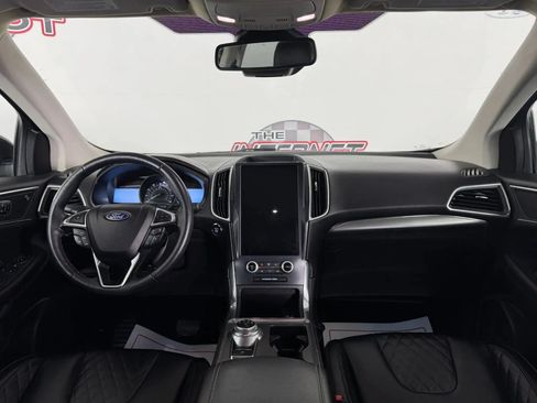 Used 2023 Ford Edge Titanium AWD/4WD image 11
