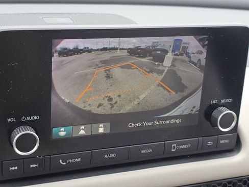 Certified 2023 Honda HR-V LX image 4