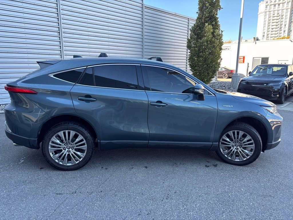 Used 2021 Toyota Venza XLE w/ Softex Package AWD/4WD image 7