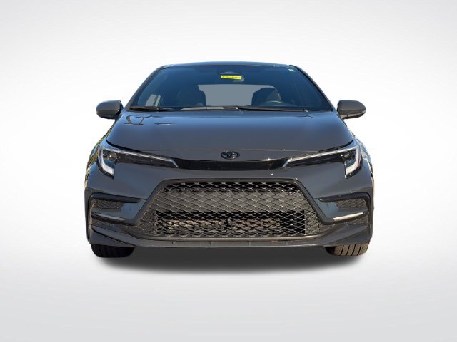 Used 2025 Toyota Corolla SE w/ SE Premium Package FWD image 2
