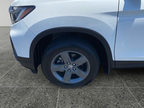 Used 2023 Honda Ridgeline RTL-E image 14