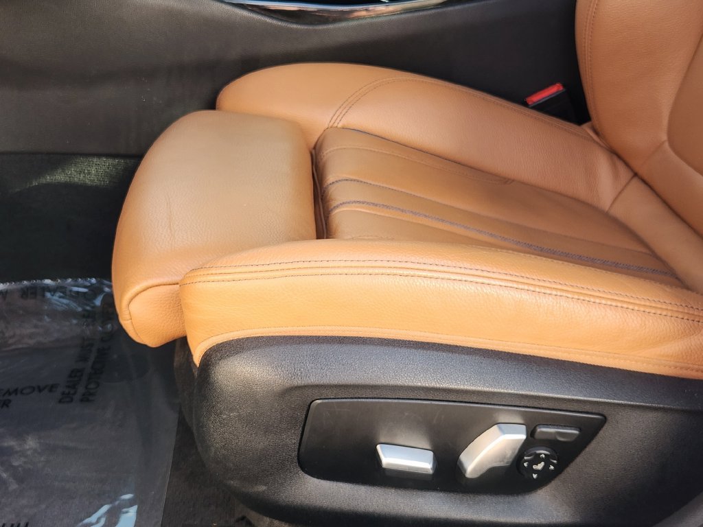 Used 2021 BMW 540i w/ Convenience Package RWD image 24