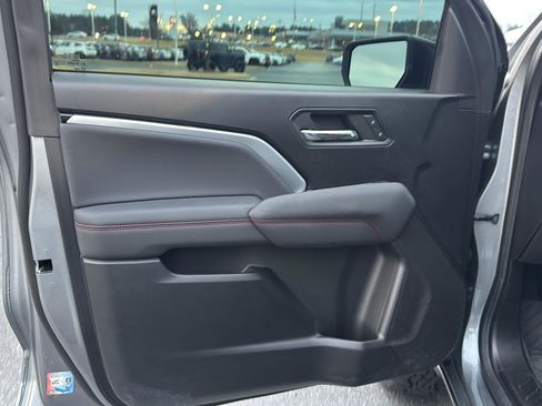 Used 2023 Chevrolet Colorado Z71 w/ Z71 Convenience Package 2 image 14