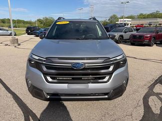 Certified 2025 Subaru Forester Limited w/ Popular Package #2 AWD/4WD video 2