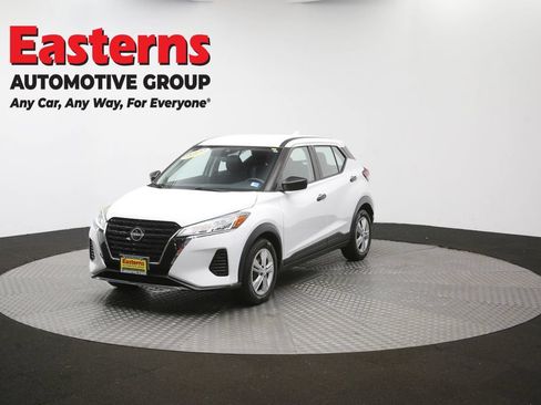 Used 2022 Nissan Kicks S FWD image 53