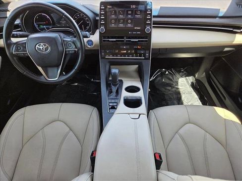 Used 2019 Toyota Avalon XLE w/ Protection Package FWD image 16