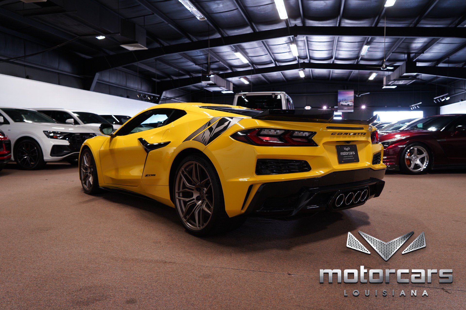 Used 2025 Chevrolet Corvette Z06 RWD image 5