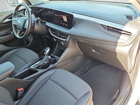 Used 2025 Buick Encore GX Preferred image 22