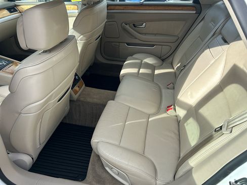 Used 2009 Audi A8 L 4.2 image 16