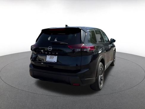 Used 2025 Nissan Rogue SV FWD image 14