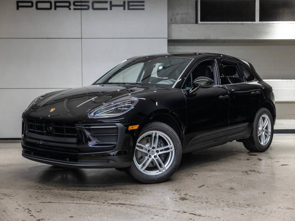 Certified 2026 Porsche Macan AWD/4WD image 1